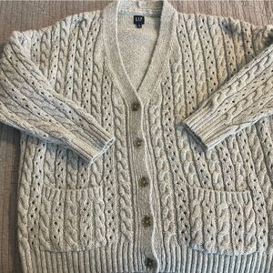 Women’s Gap sweater